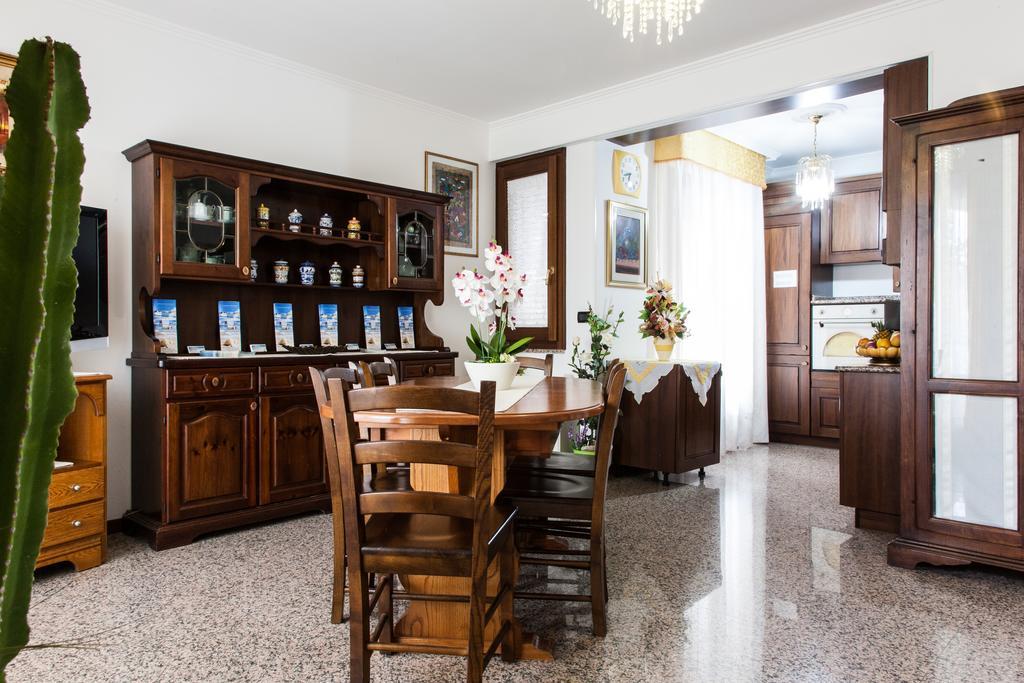 Affittacamere Acquamarina Οριστάνο Εξωτερικό φωτογραφία